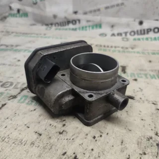 Дроссельная заслонка Volkswagen Skoda Seat 038128063C оригинал б/у