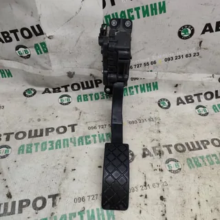 Педаль газу Skoda Rapid 6Q1721503M HELLA