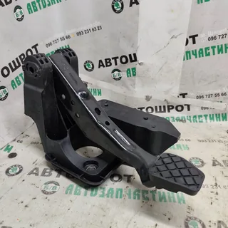 Педаль тормоза Skoda Rapid Fabia VW Polo 6R1721058D