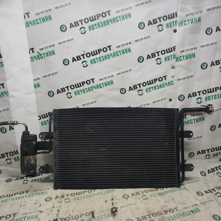 Радіатор кондиціонера Шкода Октавія Тур / Skoda Octavia Tour 1J0820411D