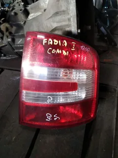 Ліхтар задній правий Skoda Fabia 1